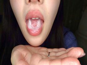 シロートごっくんＦｉｌｅ００３浮気された実家暮らしの巨乳OLが彼氏に見せたことないＨなトロ顔で…デカチンおしゃぶり口淫スペルマごっくん１泊２日喉ハメ旅行　有馬美玖　サンプル画像02